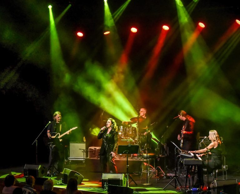 I musiken är Maria Möller som mest sann.