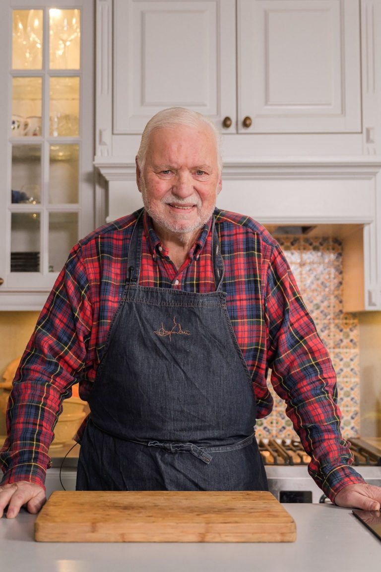 Leif Mannerström i en intervju, där han berättar om vägen från farmors bord till världens finaste kök.