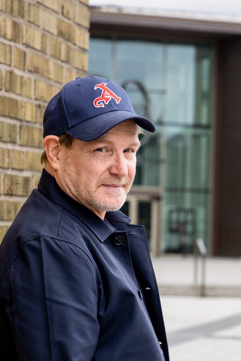 Rädslan för vad som förs vidare finns kvar i Morgan Alling.