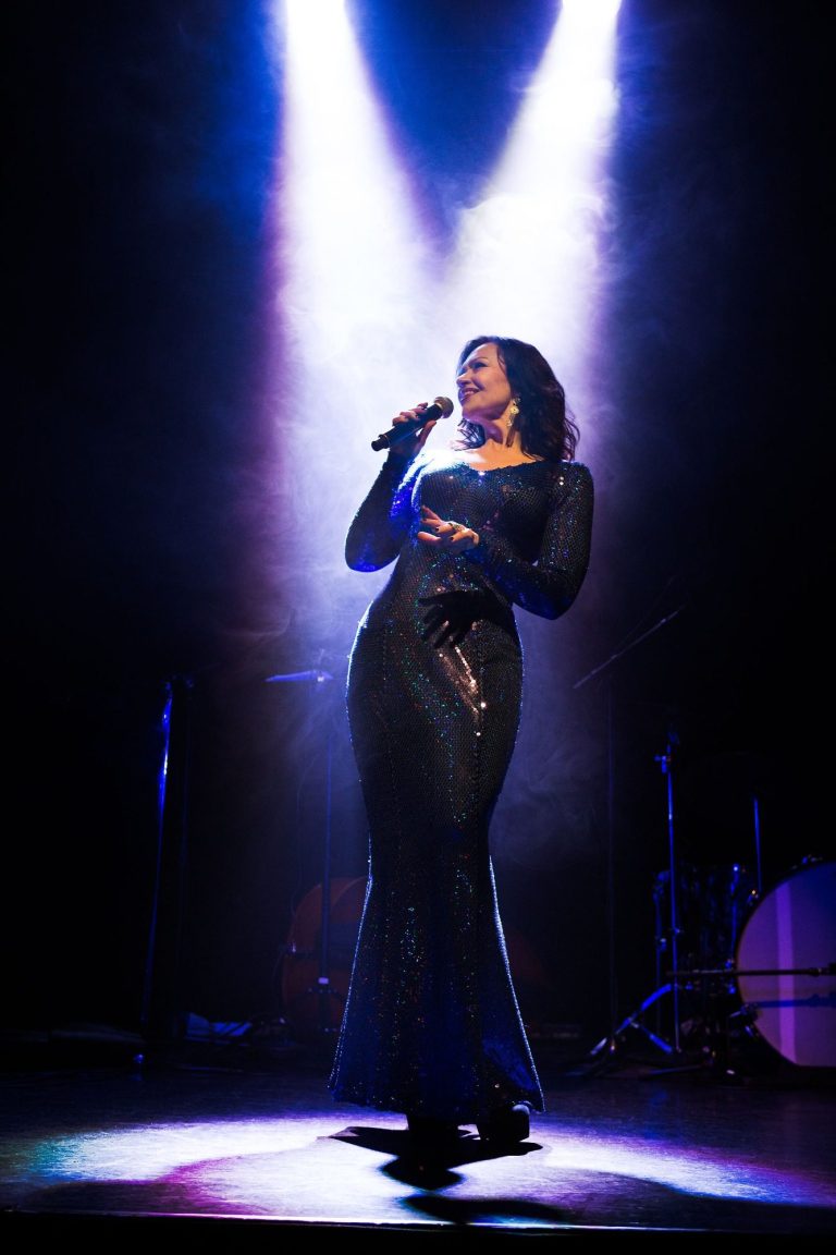 Närvaro, i sin renaste form hos Maria Möller.