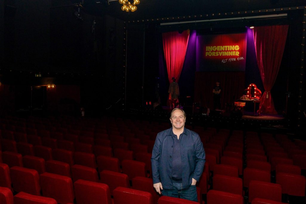 I dag beskriver han sig som tillfreds med livet.